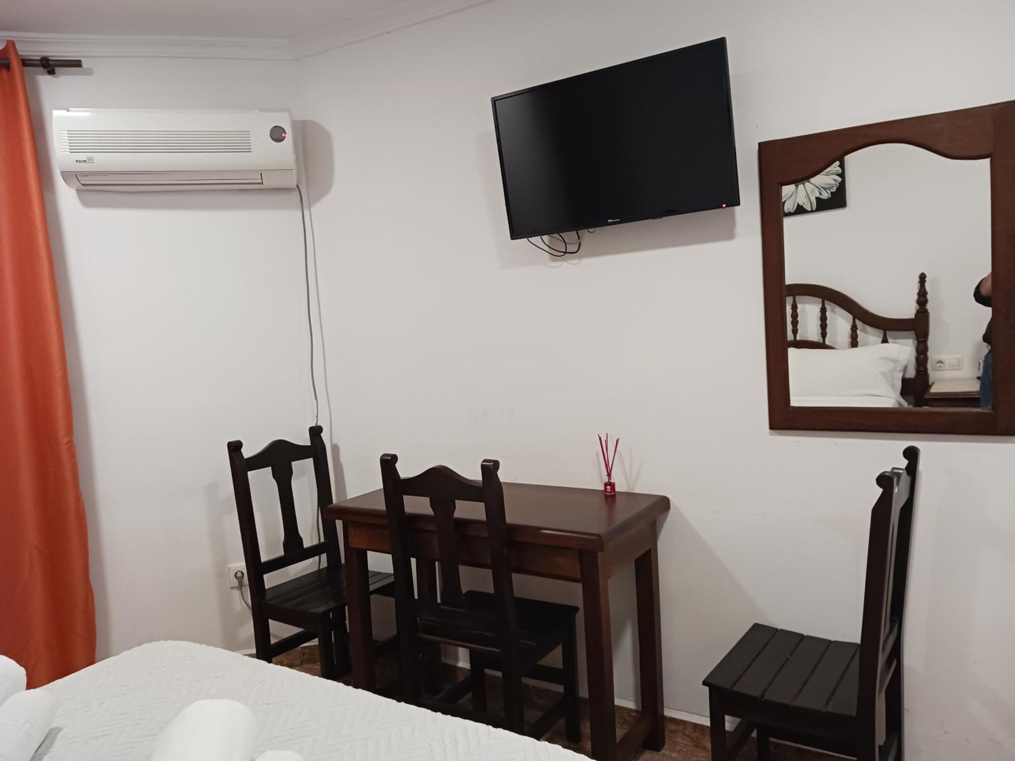 Hotel Manantiales Torremolinos Exterior photo